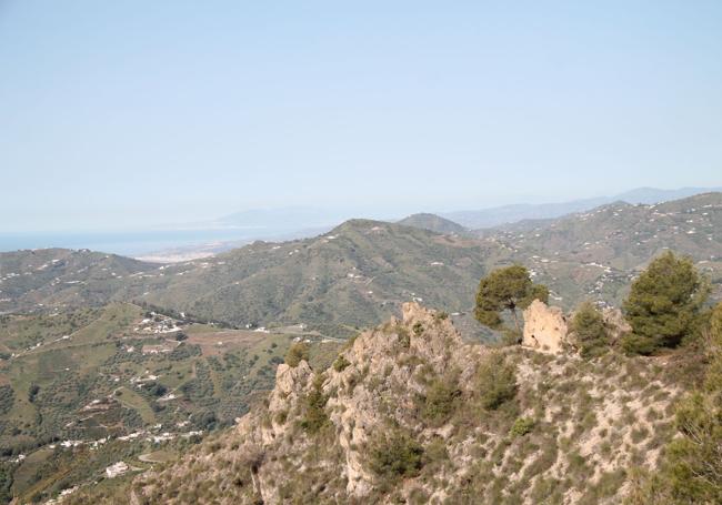 Vistas panorámicas que llegan hasta la Bahía de Málaga en los primeros metros.