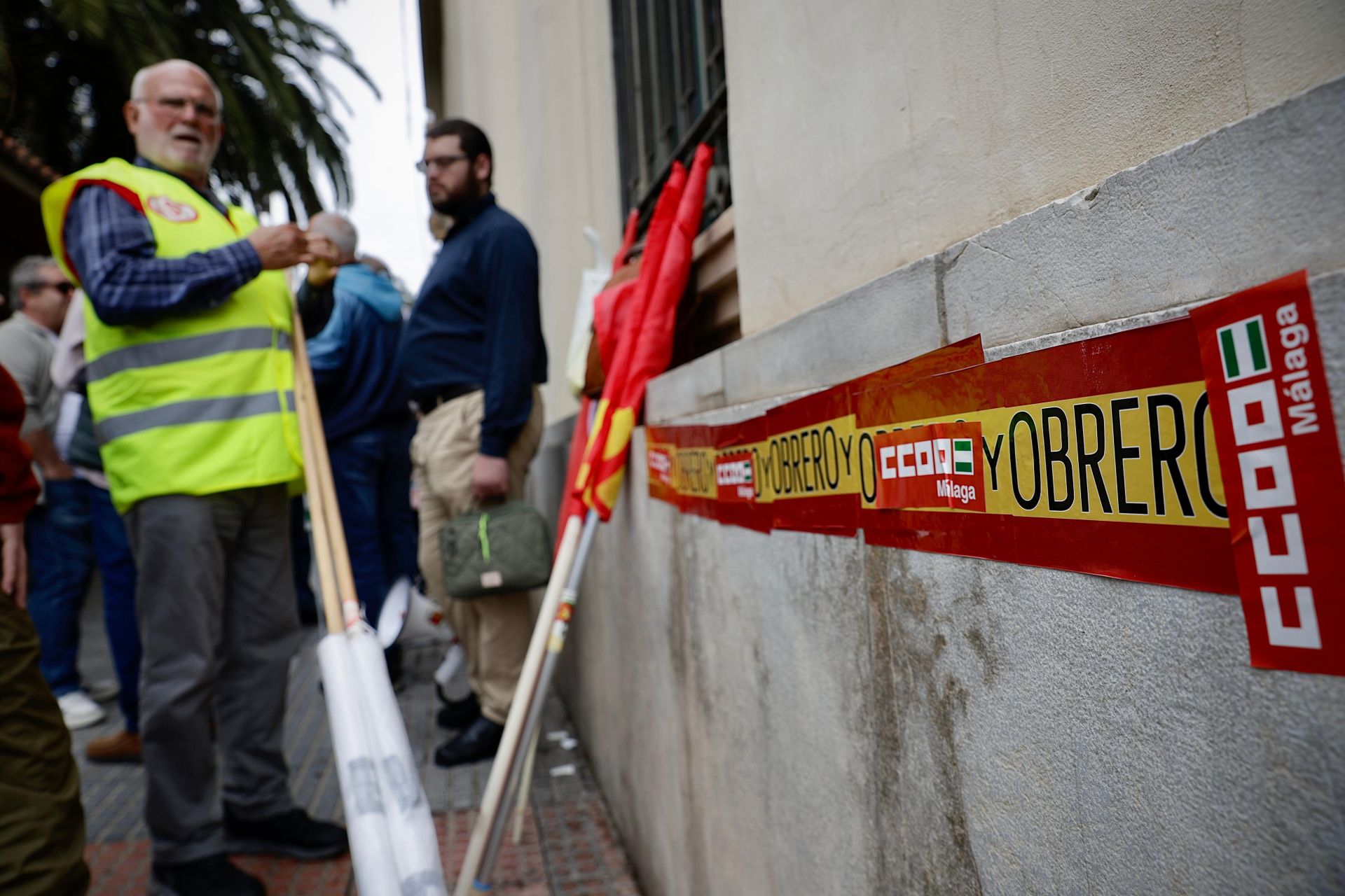 Manifestación del Primero de Mayo: miles de personas salen a la calle en Málaga