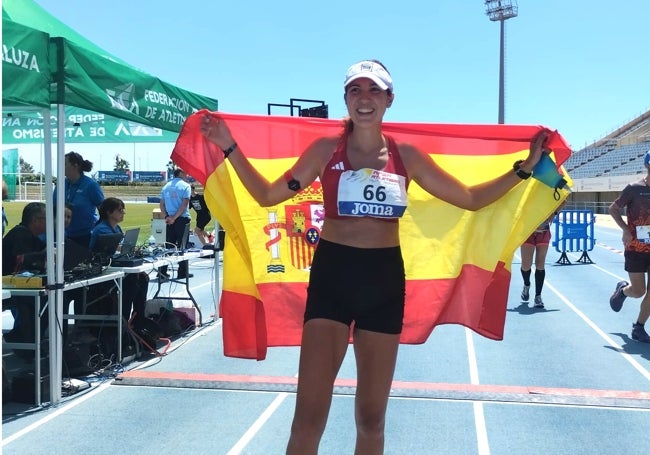 La ganadora de los 100 k.