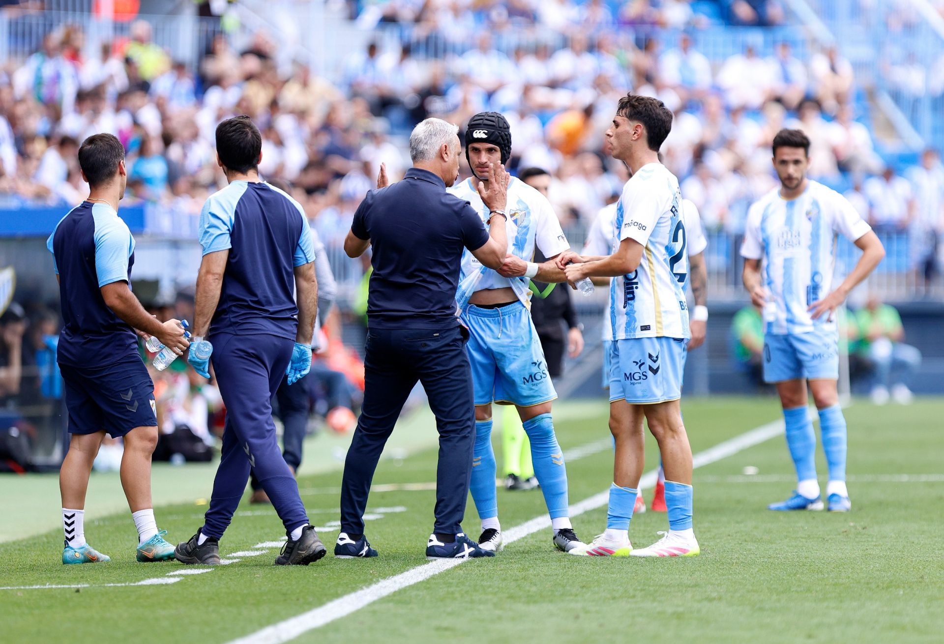 El Málaga-Granada en La Rosaleda, en imágenes