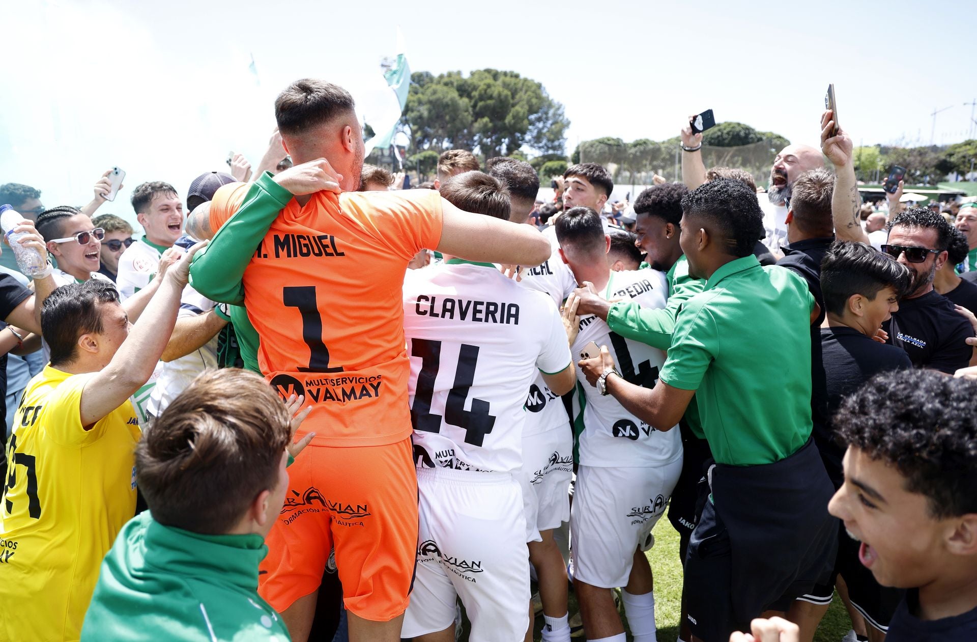 El Torremolinos hace historia con su ascenso a Primera RFEF: la victoria en fotos