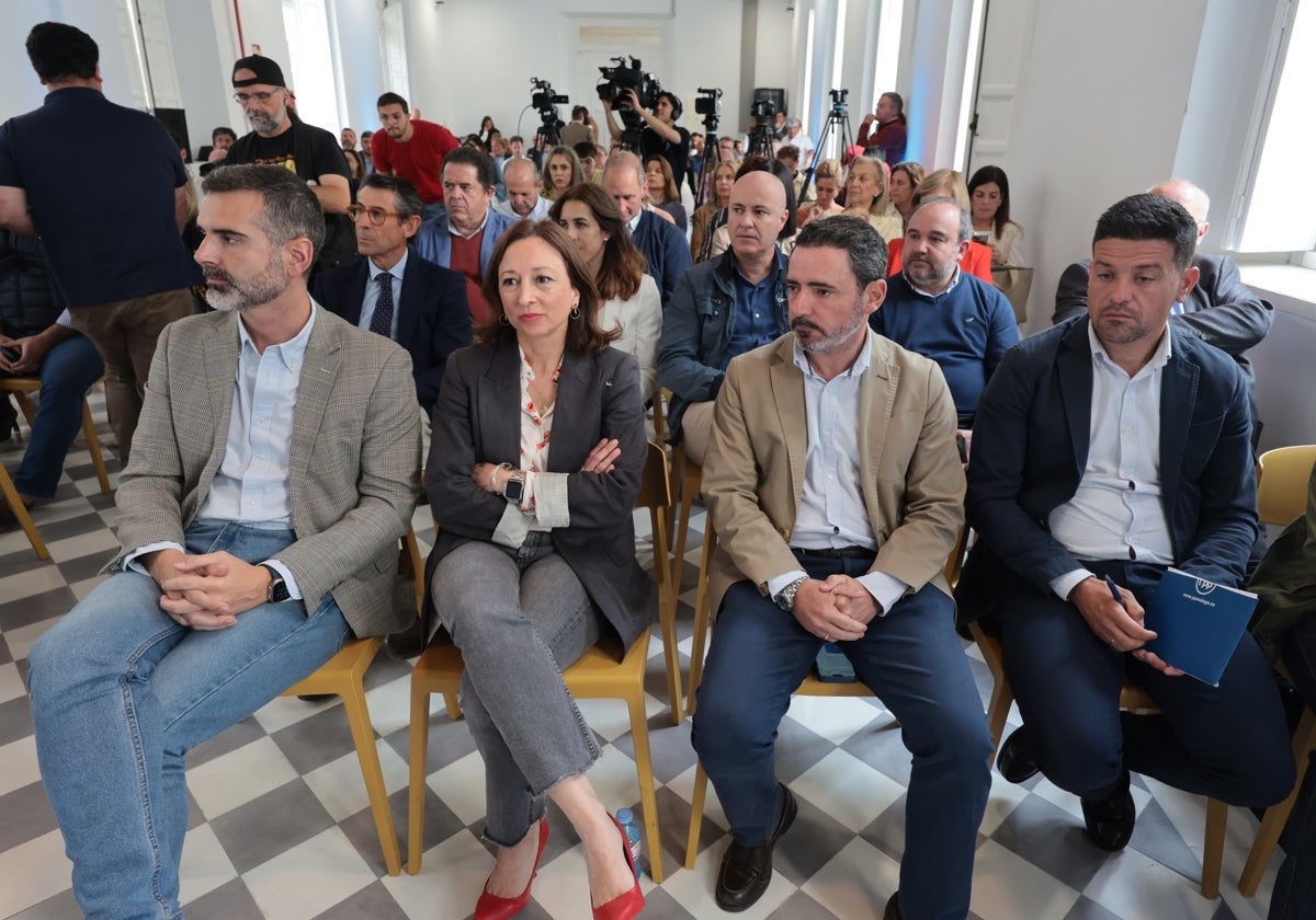 Fernández Pacheco, Navarro, Carmona y Ortega, en la Térmica.