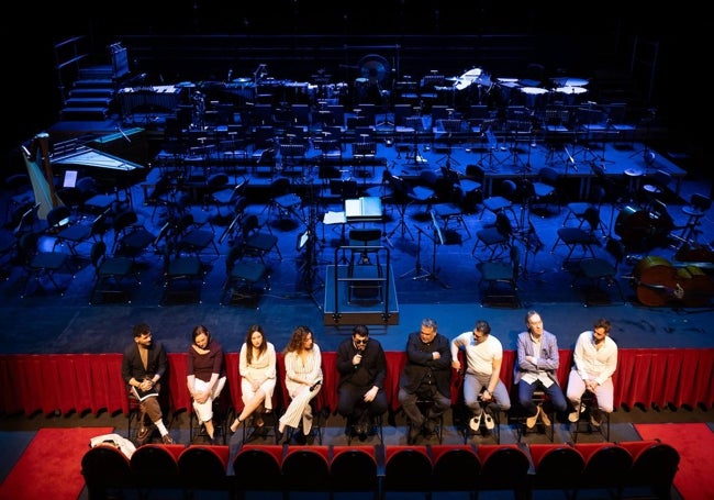 El escenario será ocupado al completo por los músicos de la orquesta y los cantantes.