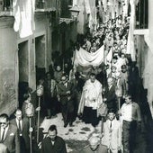 El barrio de la Trinidad recupera la antigua custodia del Corpus Chiquito