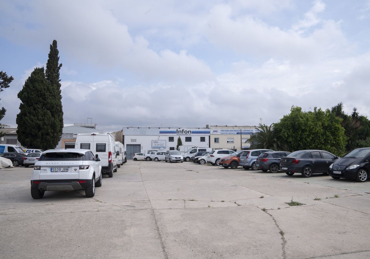 Solar de la calle Canadá donde se desarrollará el proyecto de Box2Bit.