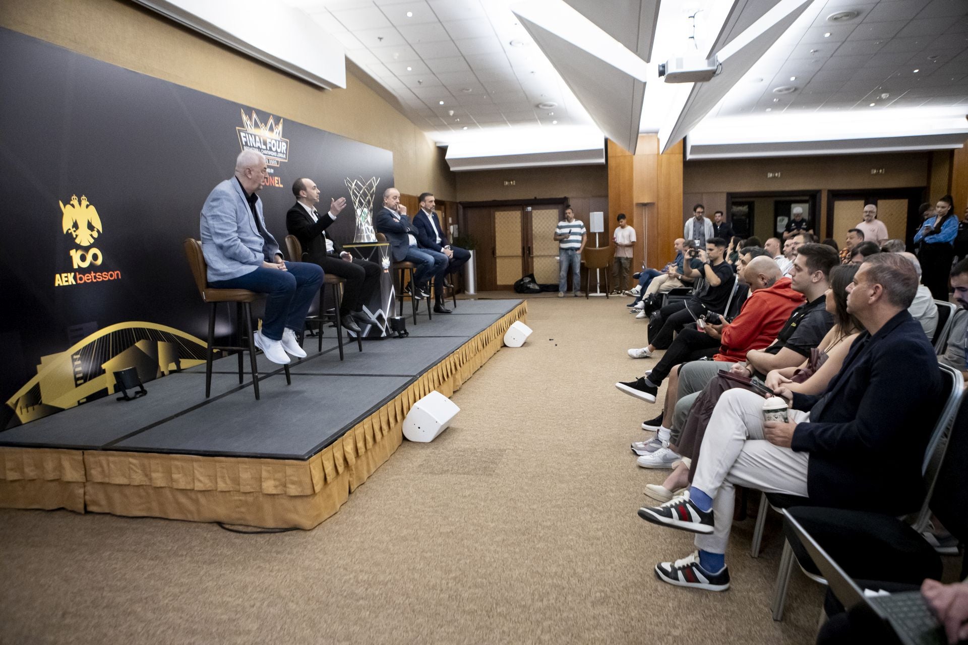 La presentación en Atenas de la Final Four de la BCL, en fotos