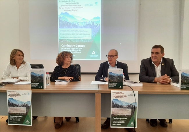 Acto de presentación del libro en Sedella.