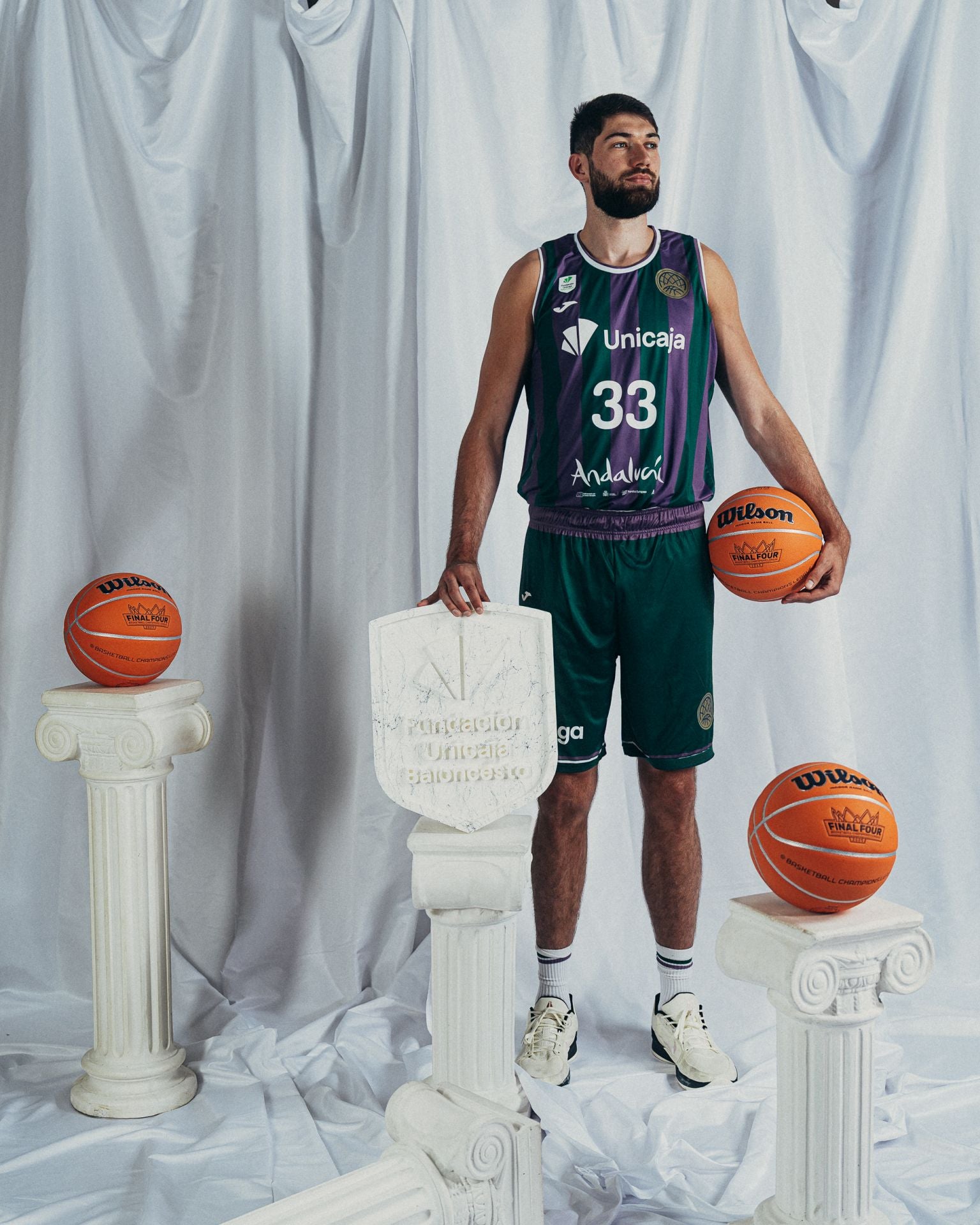 La sesión oficial de fotos del Unicaja para la Final Four de Atenas
