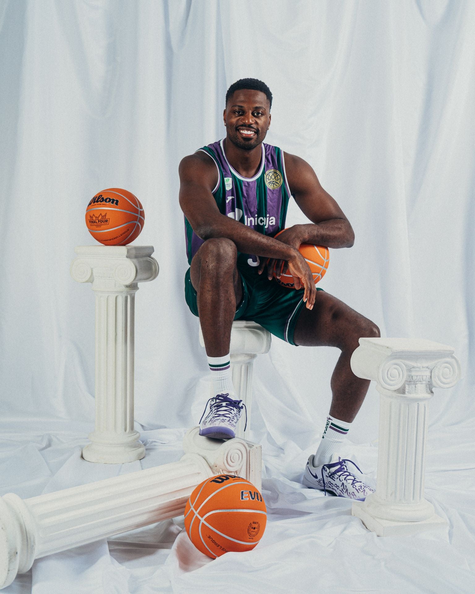 La sesión oficial de fotos del Unicaja para la Final Four de Atenas