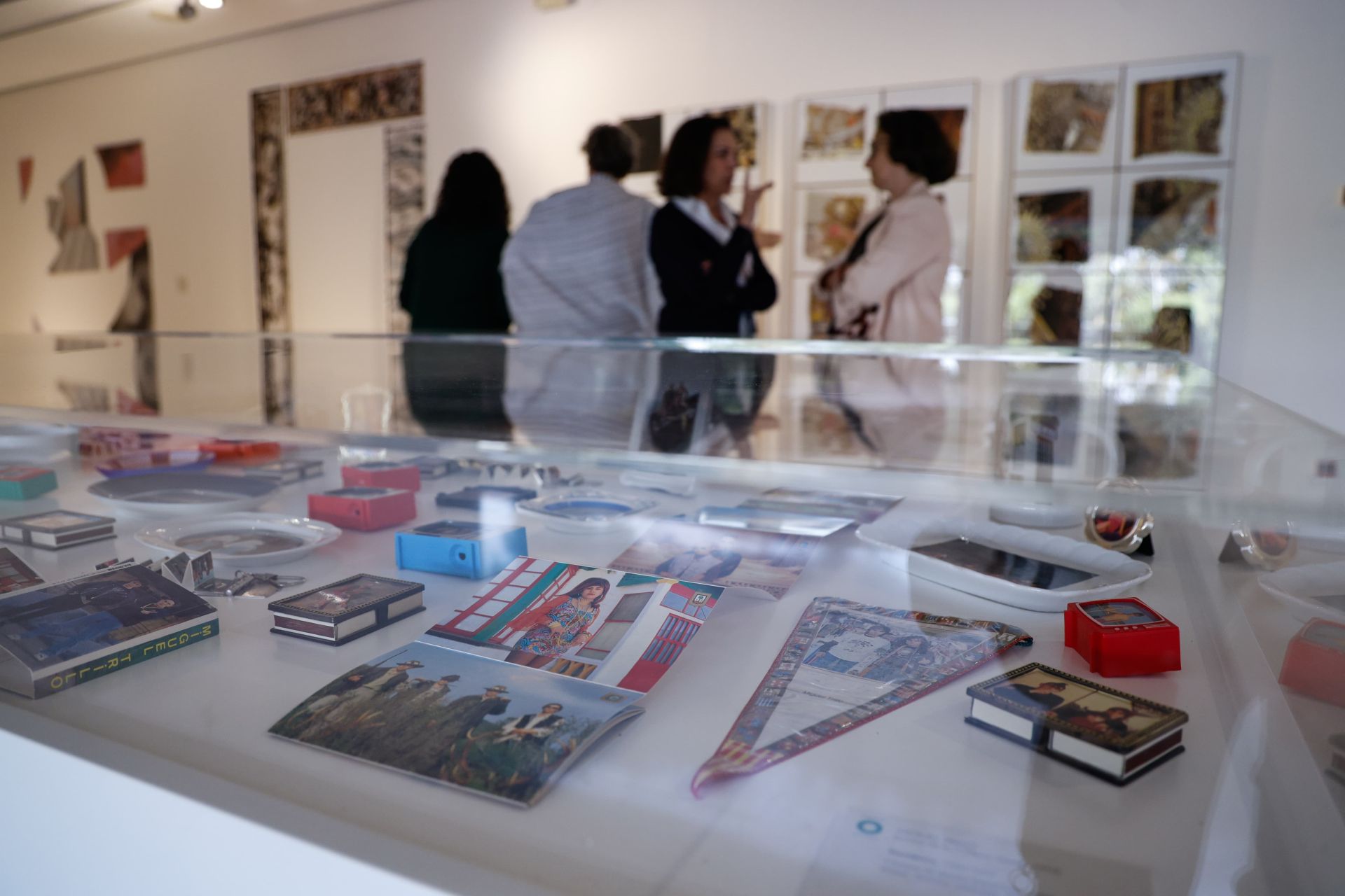 Exposición &#039;Omnímoda. La fotografía como display&#039; en el MUCAC La Coracha