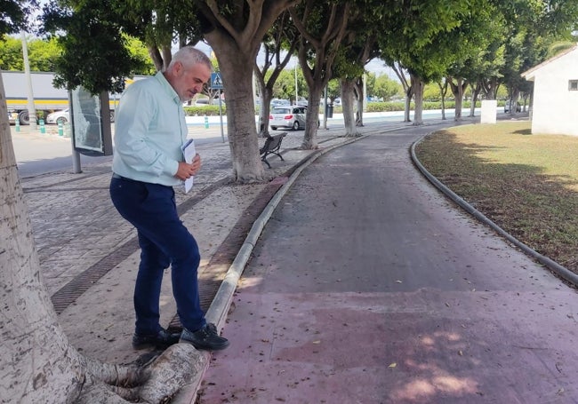 El edil de Infraestructuras, en la zona donde se ha actuado.