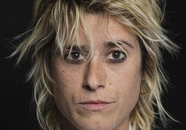 Almudena Puyo, actriz trans no binarie: «Yo tampoco sabía hablar en neutro, todo se aprende»