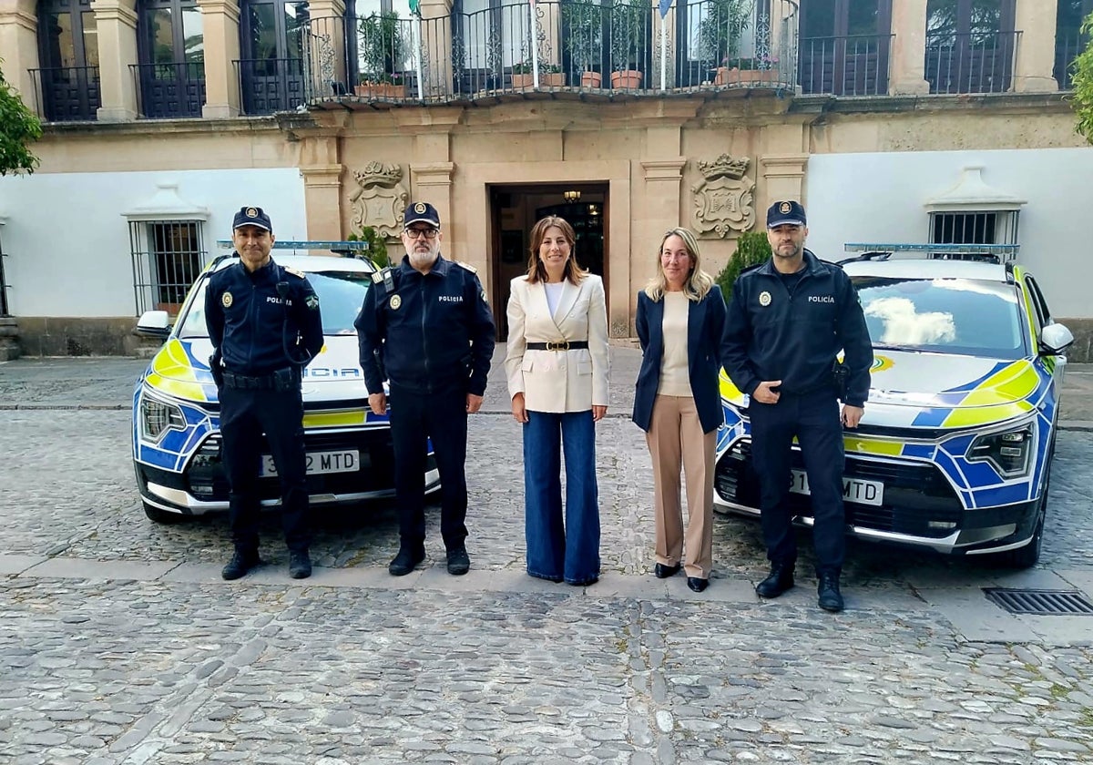 Presentación de los nuevos coches para la Policía Local.