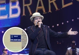 Imagen del concierto del viernes de Sabina en Málaga. En la foto de detalle, placa de la calle de Villanueva de Algaidas