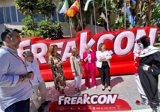 Presentación de la FreakCon 2025, en el Palacio de Congresos de Torremolinos, con Jack Wise.