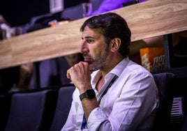Álex Mumbrú, en la grada del Sunel Arena, durante la final de la Champions.
