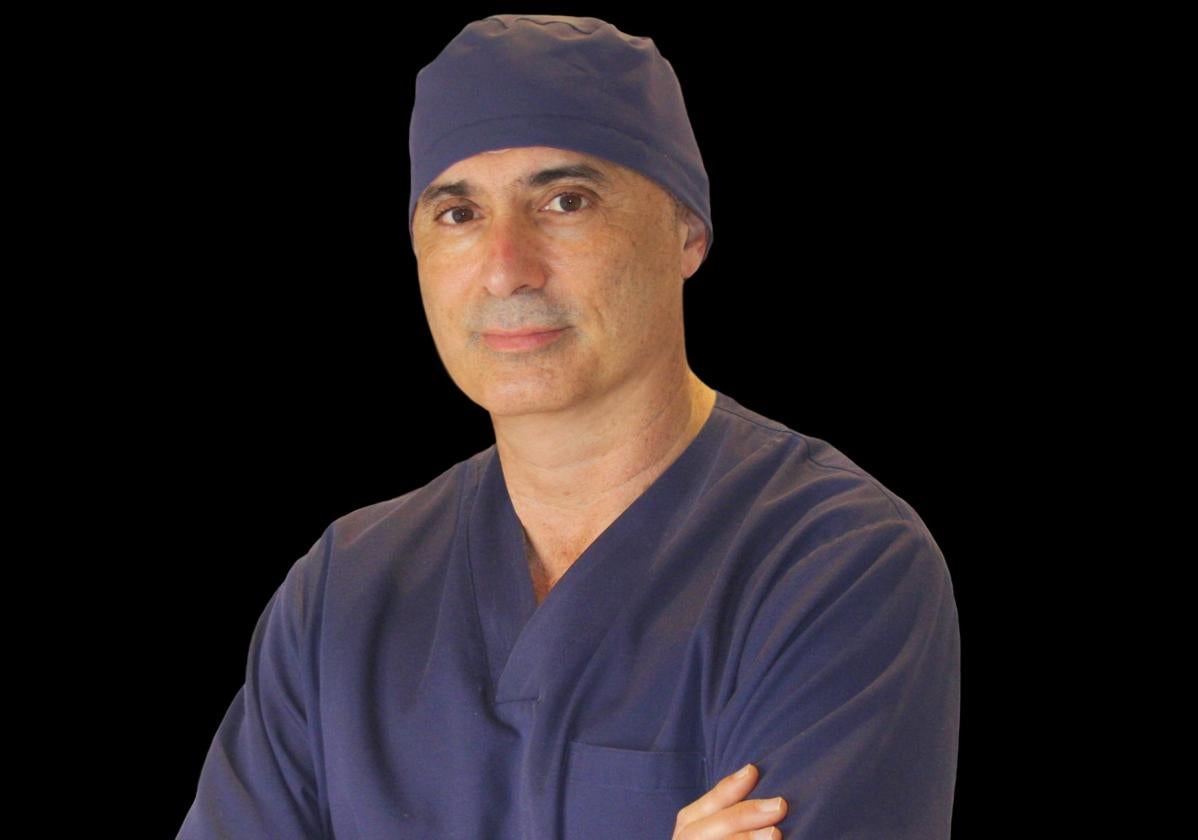 Dr. Francisco Javier Ruiz Solanes, director médico de Clinica Esbeltia.