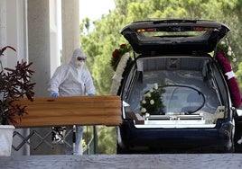 Un operario durante la pandemia del Covid.