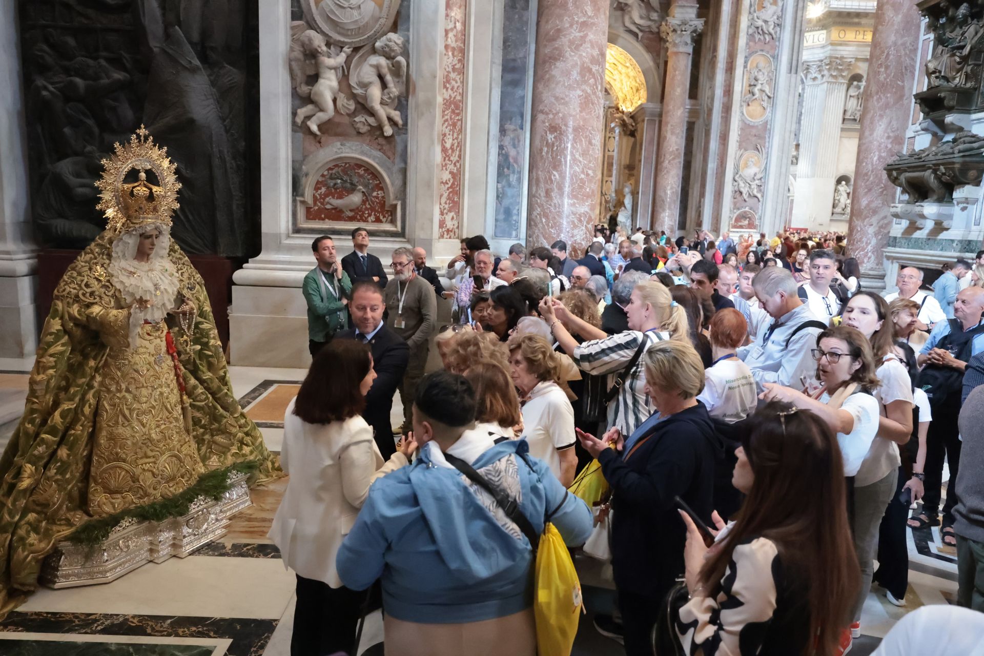 La Esperanza de Málaga, en San Pedro del Vaticano