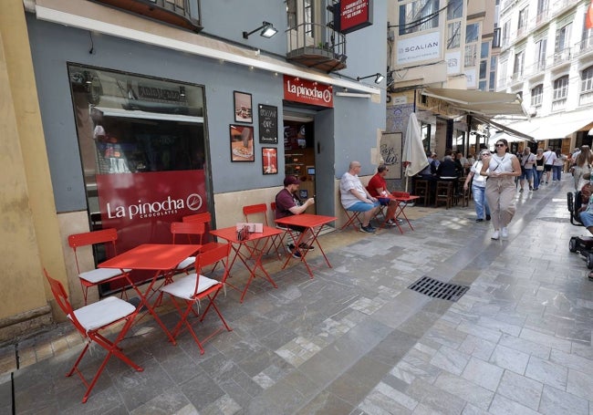 El nuevo local de La Pinocha cuenta con cafetería y sección de helados.