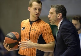 Los árbitros del Unicaja-UCAM Murcia
