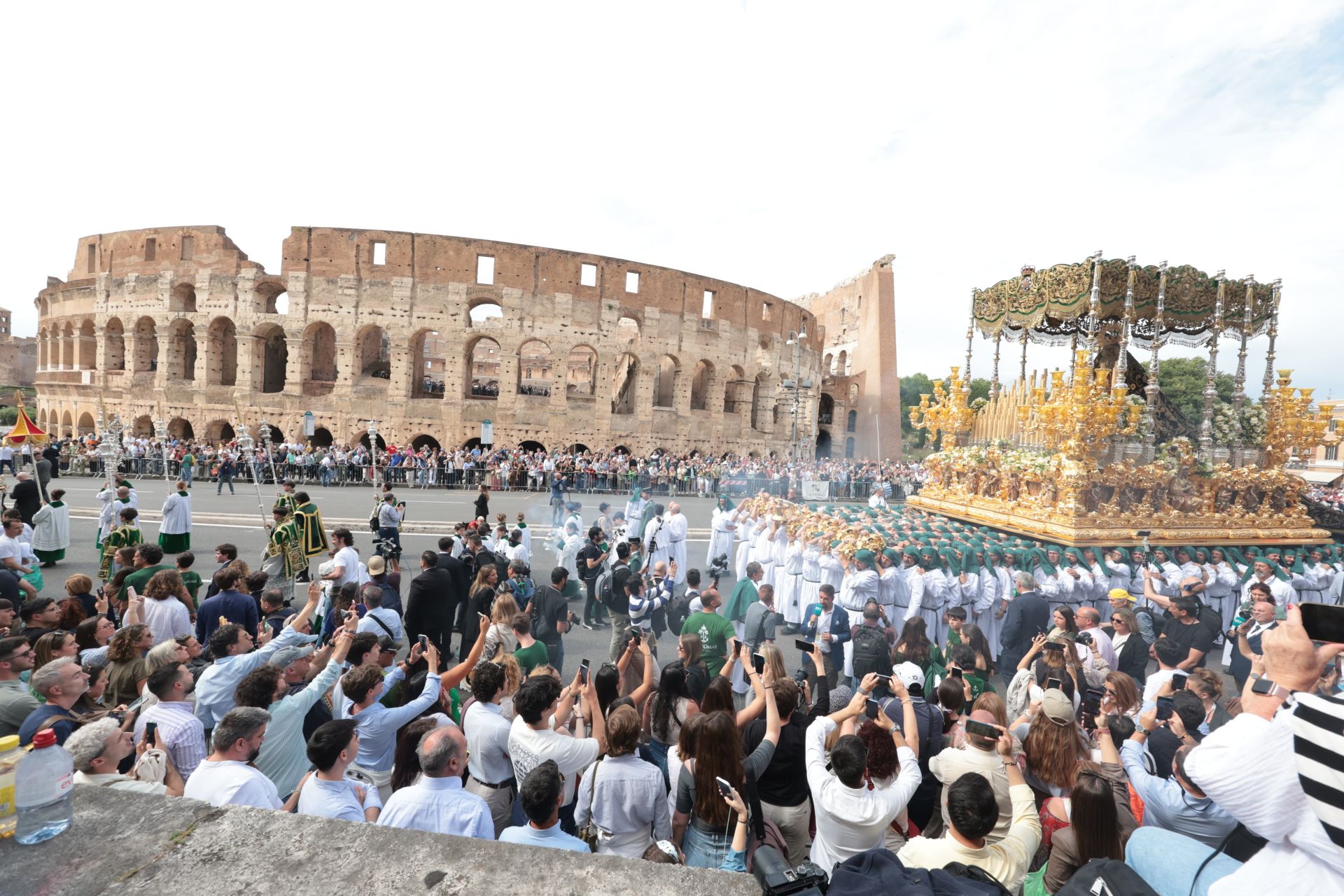 La Gran Procesión de la Esperanza en Roma, en imágenes