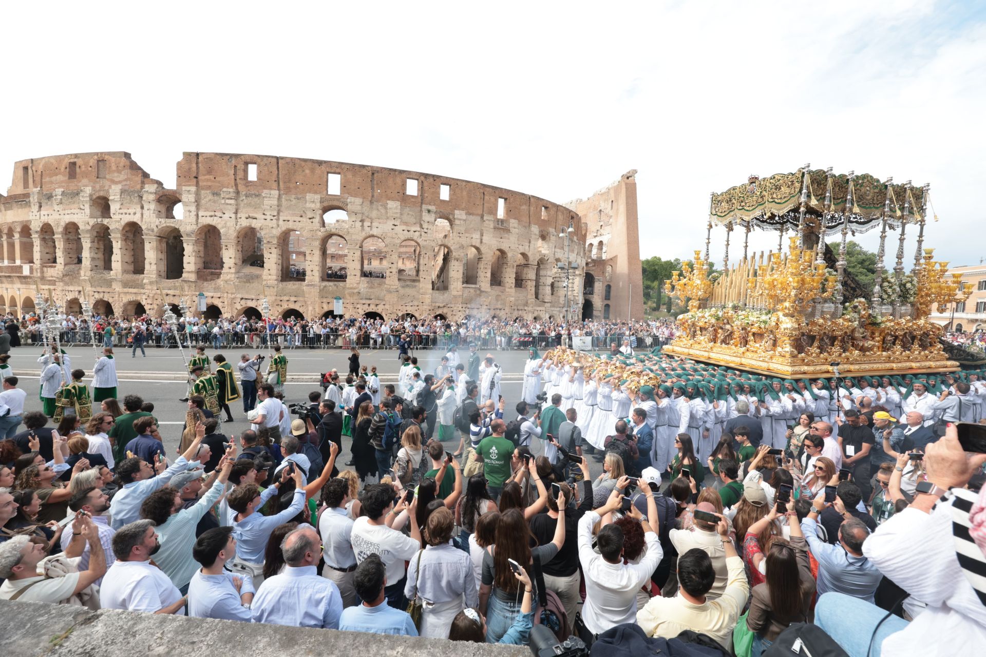 La Gran Procesión de la Esperanza en Roma, en imágenes