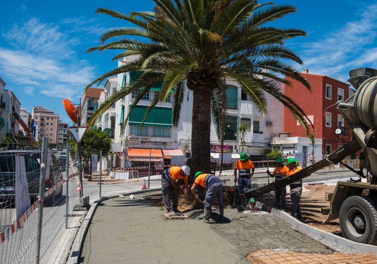 El nuevo aparcamiento de la avenida Oriental de San Pedro Alcántara estará listo a finales de junio