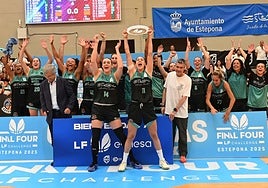 Celebración del CAB Estepona.