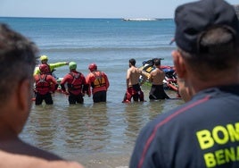 Curso desarrollado en la playa Malapesquera.