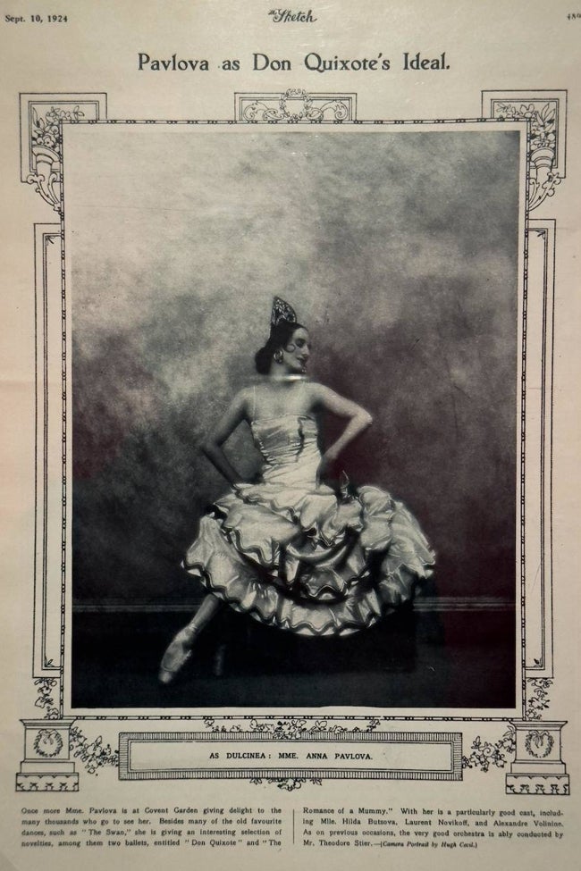 Revista de 1924 con una foto de Pavlova con el vestuario del ballet 'Don Quijote'.