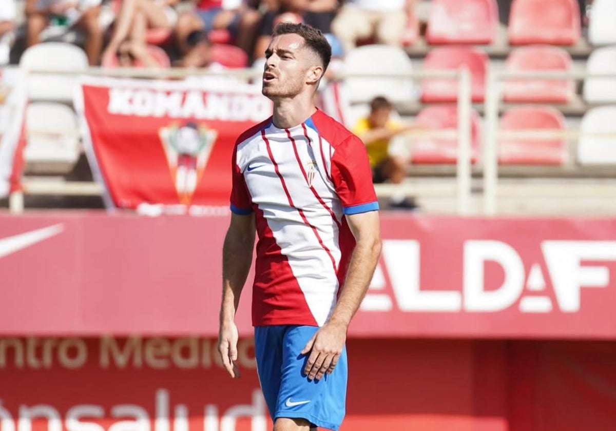 Juan Hernández, durante un partido de esta temporada con el Algeciras.