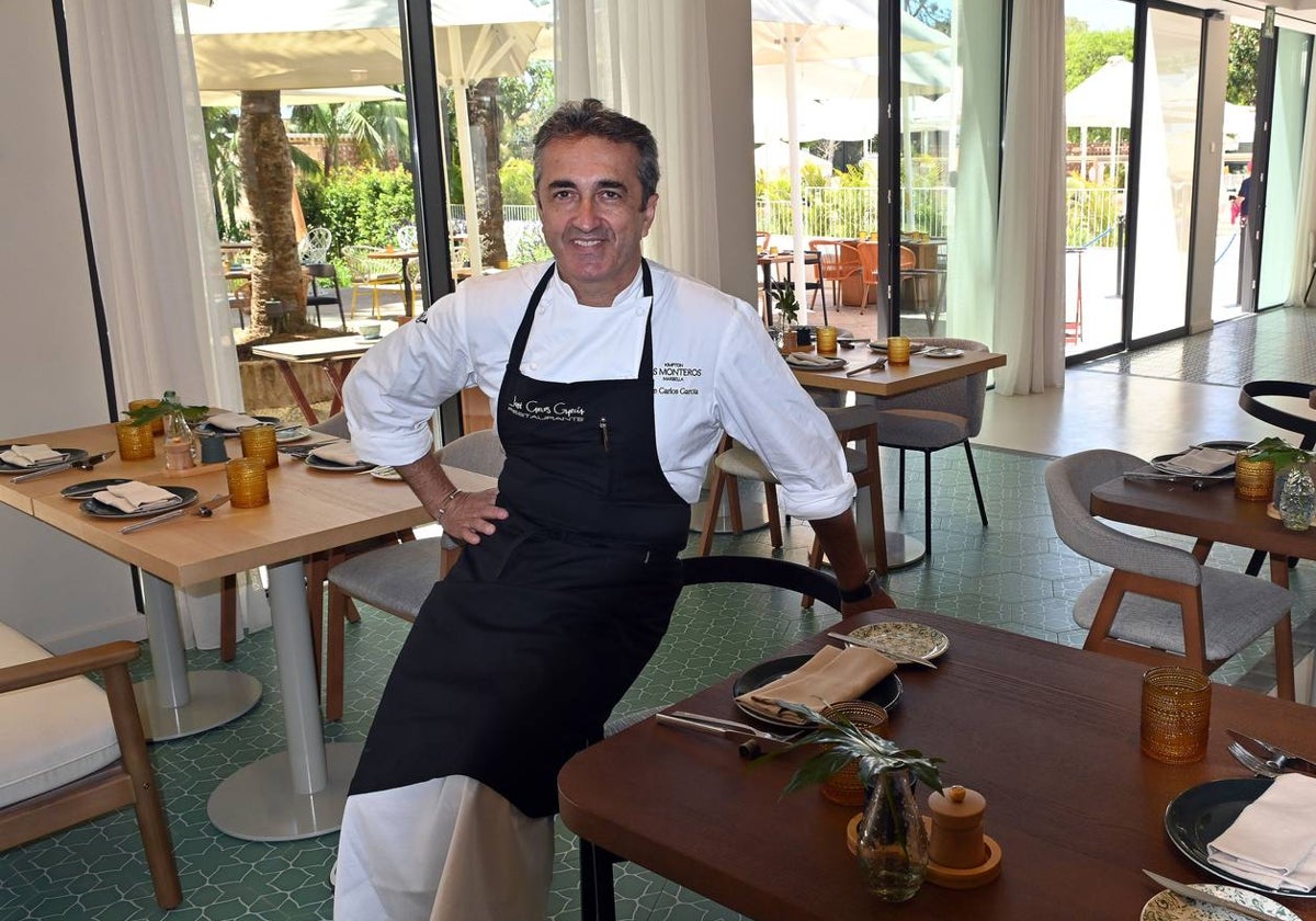 José Carlos García, en el interior del restaurante Jara.
