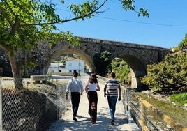 Imagen del nuevo sendero habilitado junto al río Turvilla.