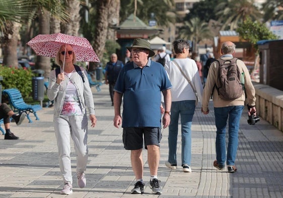 Giro del tiempo: hasta diez grados menos y posibles lluvias este viernes en Málaga