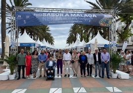 Acto de inauguración de la iniciativa gastronómica, este viernes en el Balcón de Europa de Nerja.