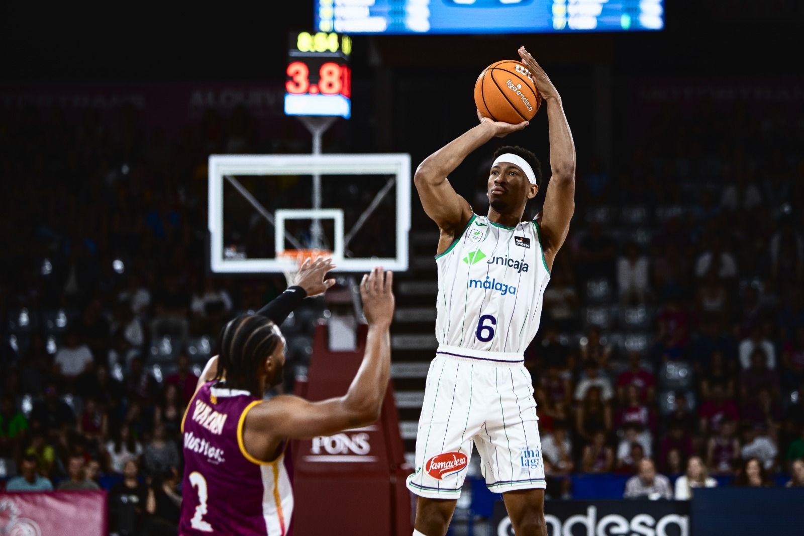 Cómodo triunfo del Unicaja en Lérida