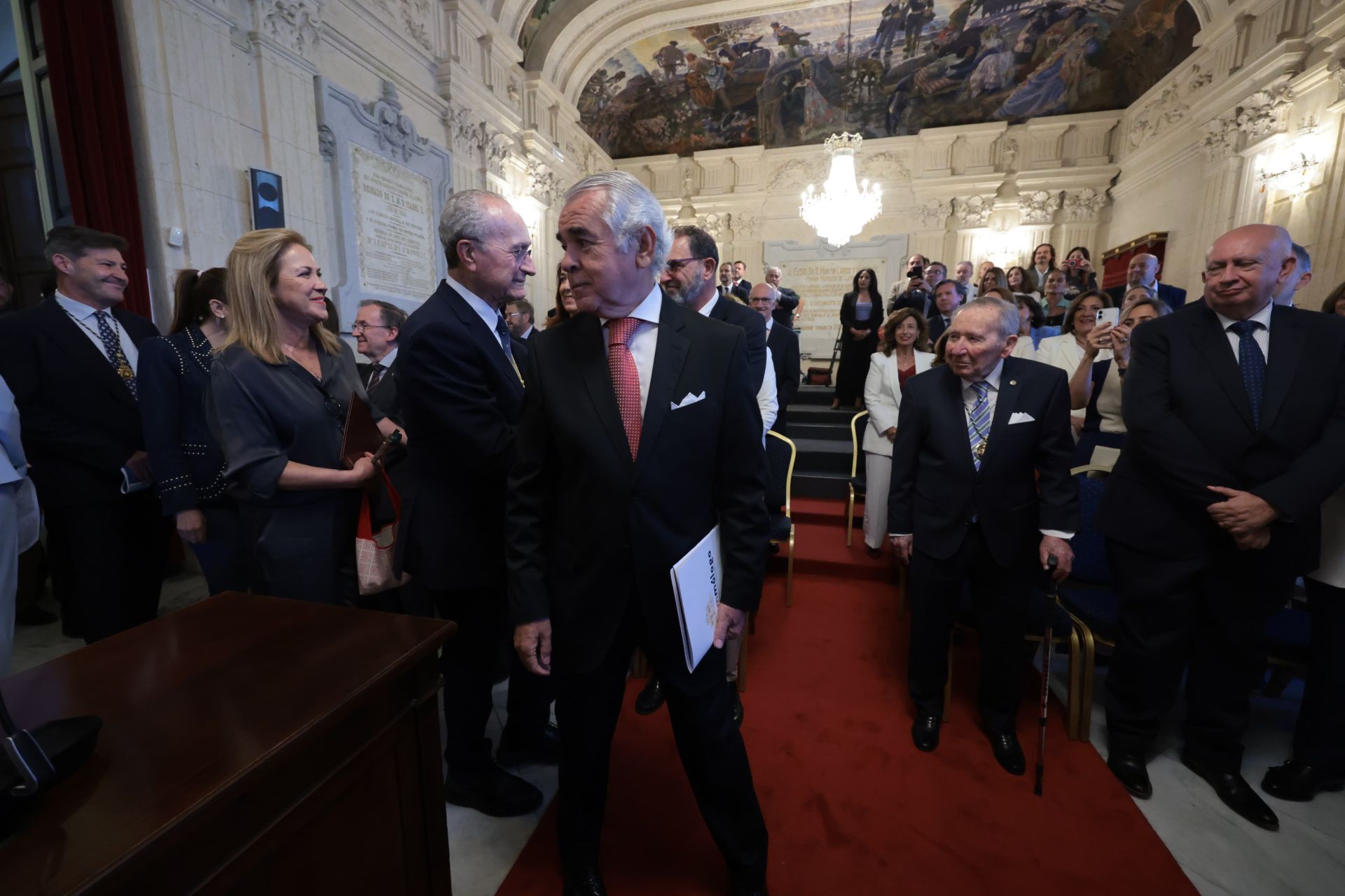 Entrega de la Medalla de la Ciudad al Colegio Oficial de Médicos de Málaga