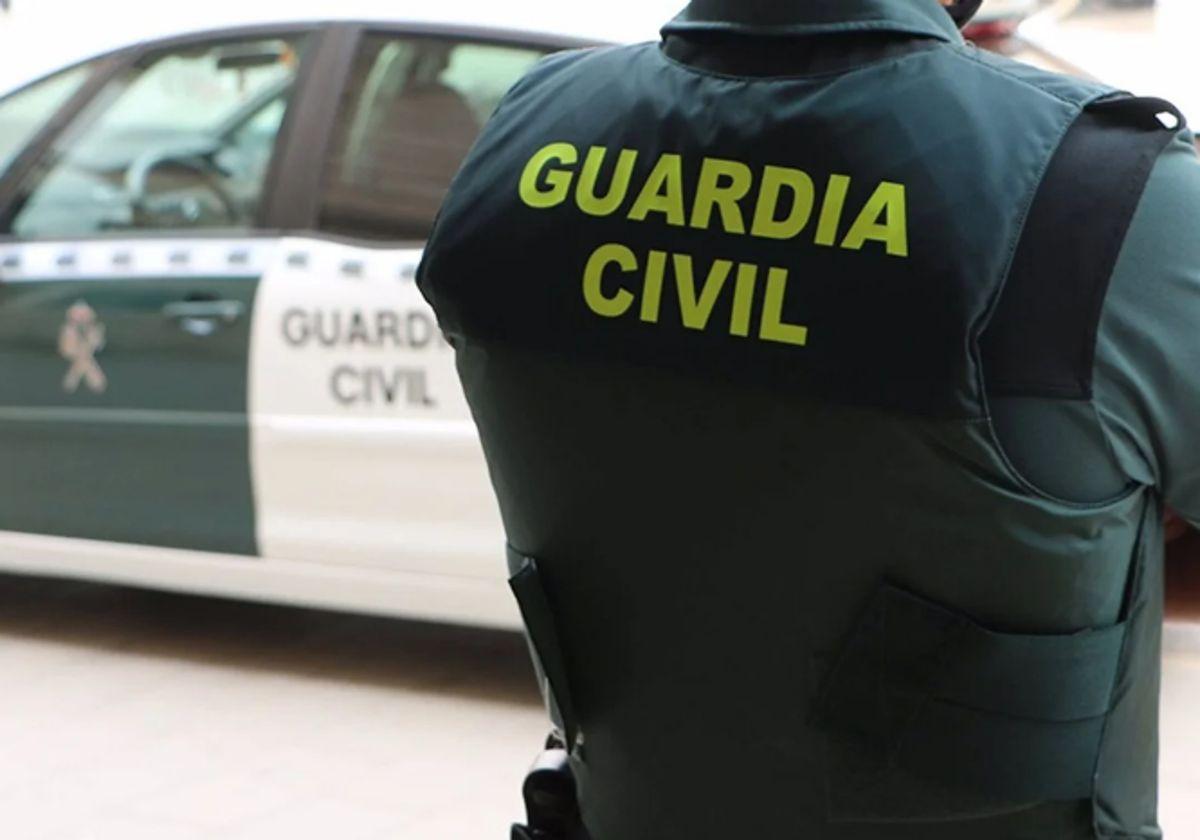 Acude al examen del carné de conducir llevando su propio vehículo: un chica de 25 años pasa a disposición judicial