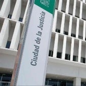 Dejan en libertad y mandan a juicio al detenido por una agresión homófoba a un adolescente en un autobús