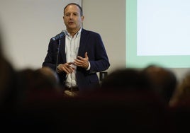 Manolo Castillo, director de SUR, protagoniza hoy 'Los jueves de La Posada'