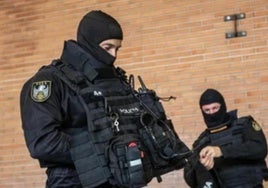 Un policía del GEO de Málaga recibe un disparo en una operación antidroga