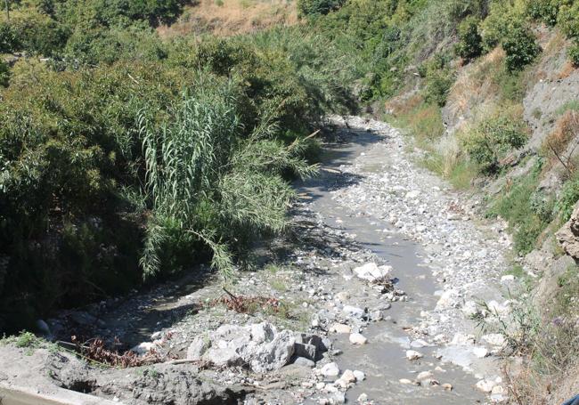 Llegada al cauce del río Torrox