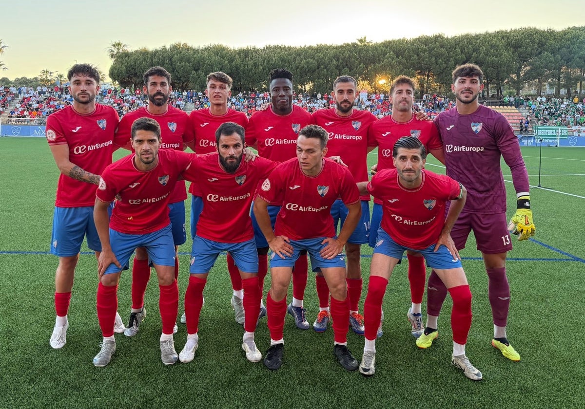 Once del Estepona que derrotó al Cacereño.