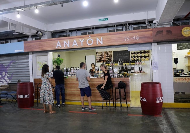 El rótulo del puesto pone Anayón, que es su distribuidor principal.