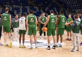 Los criterios para los descartes en el Unicaja ante el Barcelona
