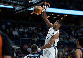 Edy Tavares, el mejor del partido.