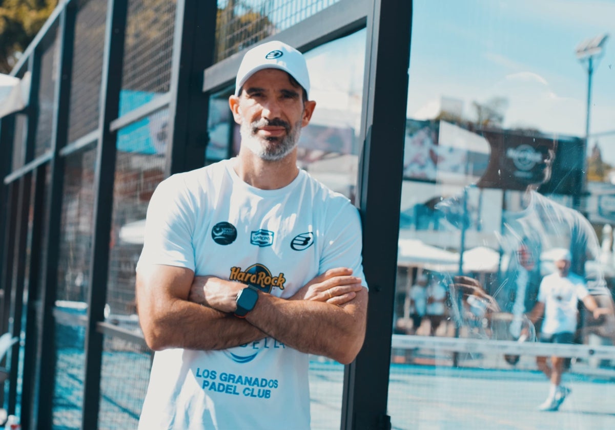 Sanz, posando para SUR en el Club de Pádel Los Granados, de Marbella.