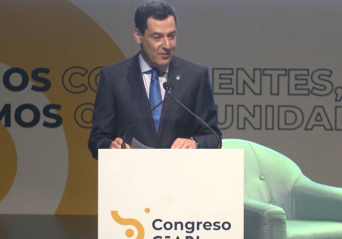 Juanma Moreno admite que «será difícil» acudir a la Conferencia de Presidentes
