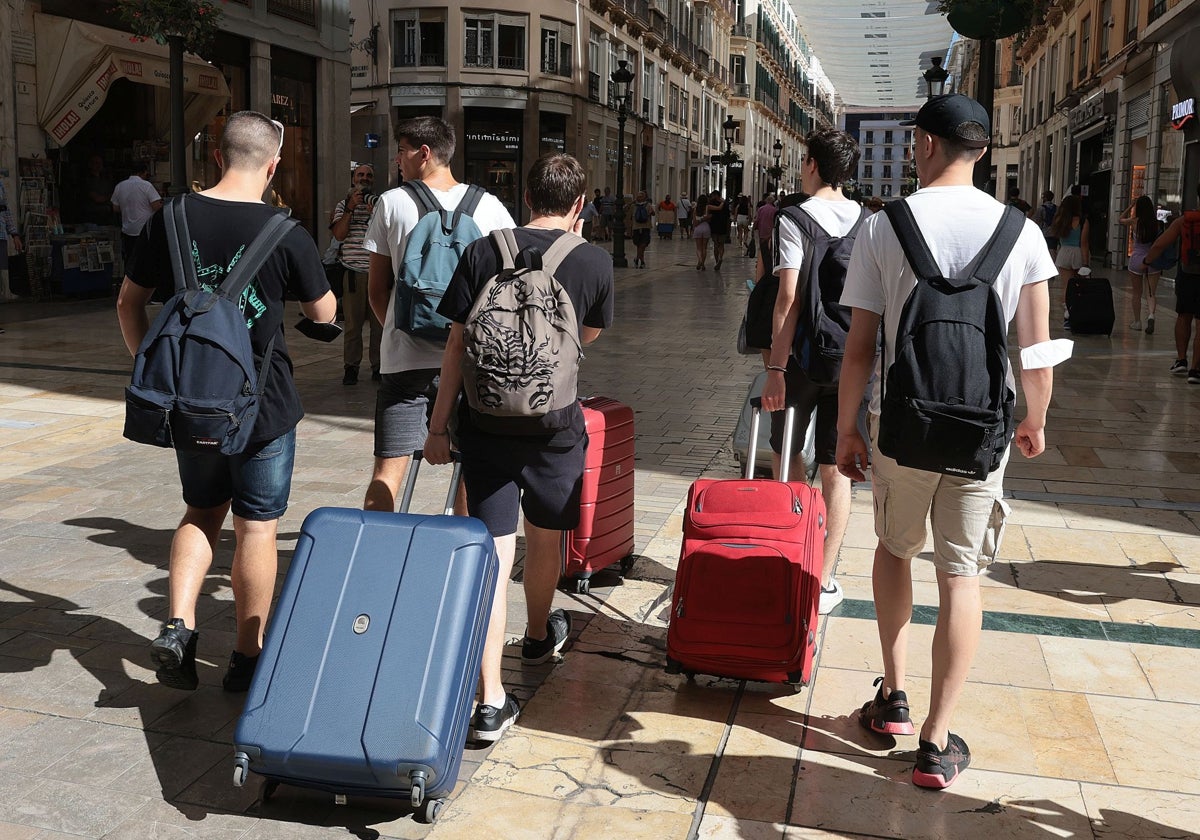 La Junta licita una campaña contra la turismofobia